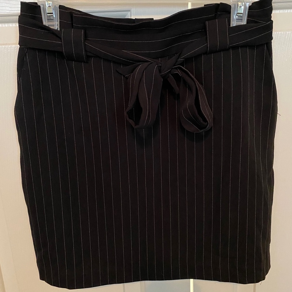 Express black and white pinstriped skirt